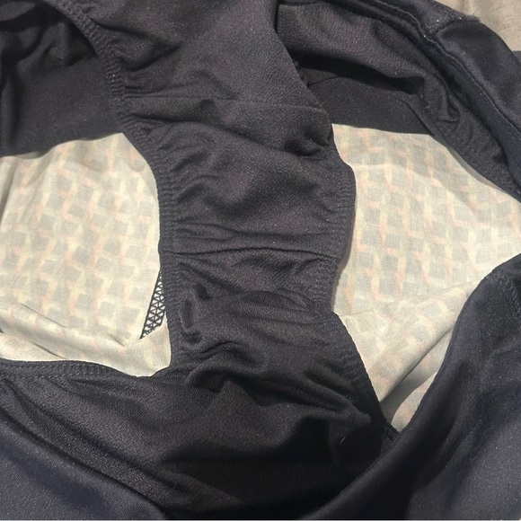 Athleta Ready Set Running Shorts Blue Tone Multi-Color Geo Design Size Small - Picture 13 of 13